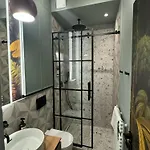 Kai - Glam House 6
